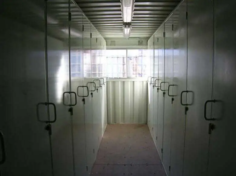 Change Rooms - Image 5